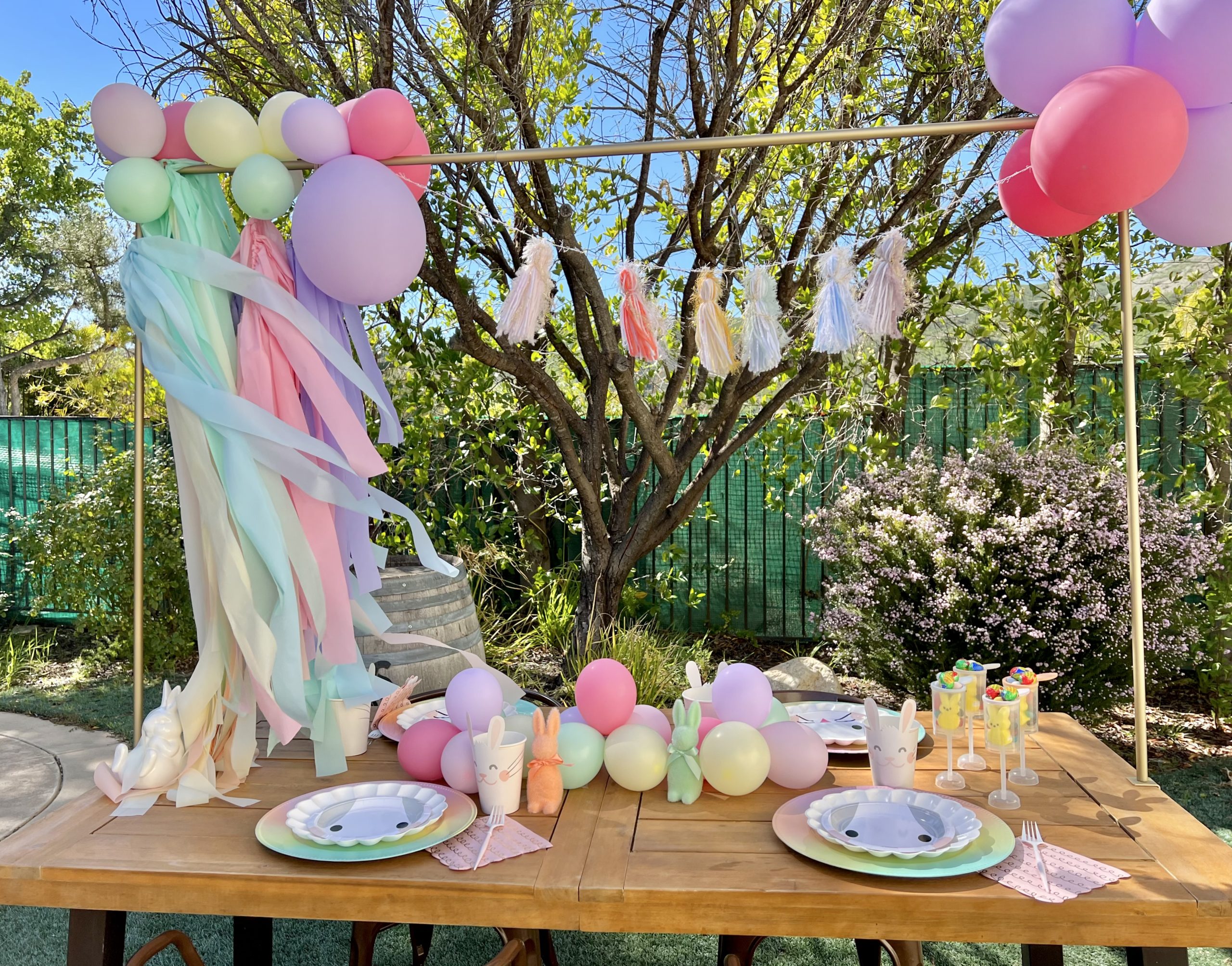 Kids Pastel Easter Table - Pop of Gold